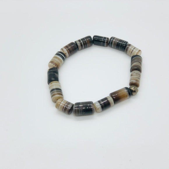 Handmade Peruvian Glass Beaded Bracelet - Picture 2 of 4